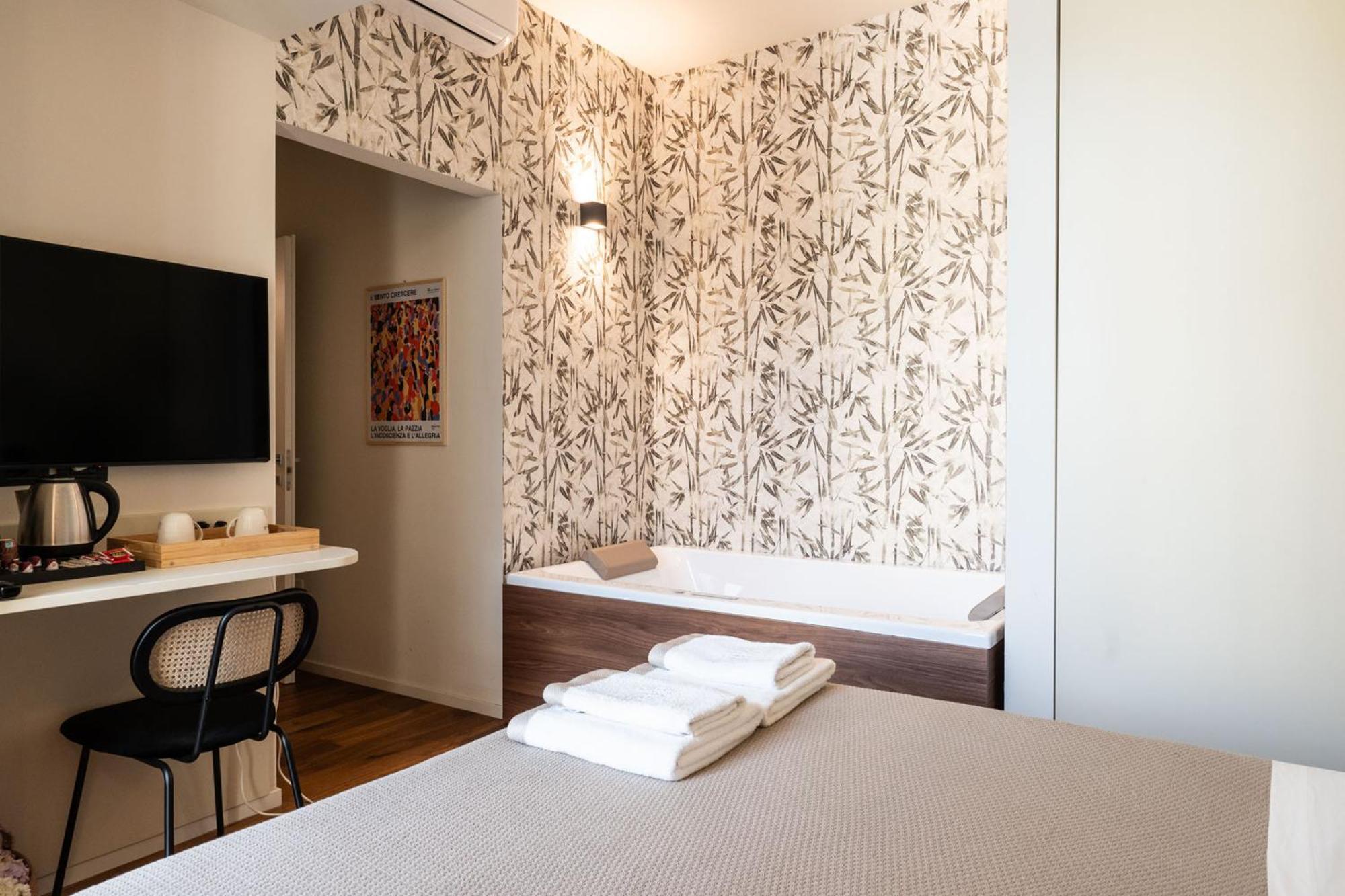 Palazzo Italia Suites Bari Exterior photo