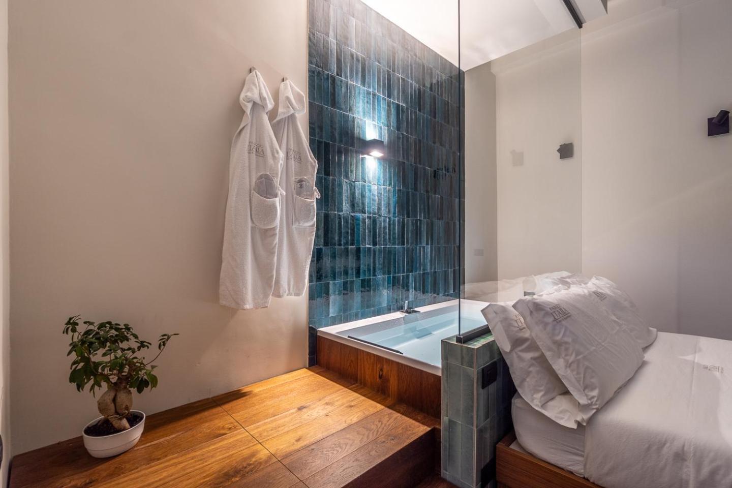 Palazzo Italia Suites Bari Exterior photo