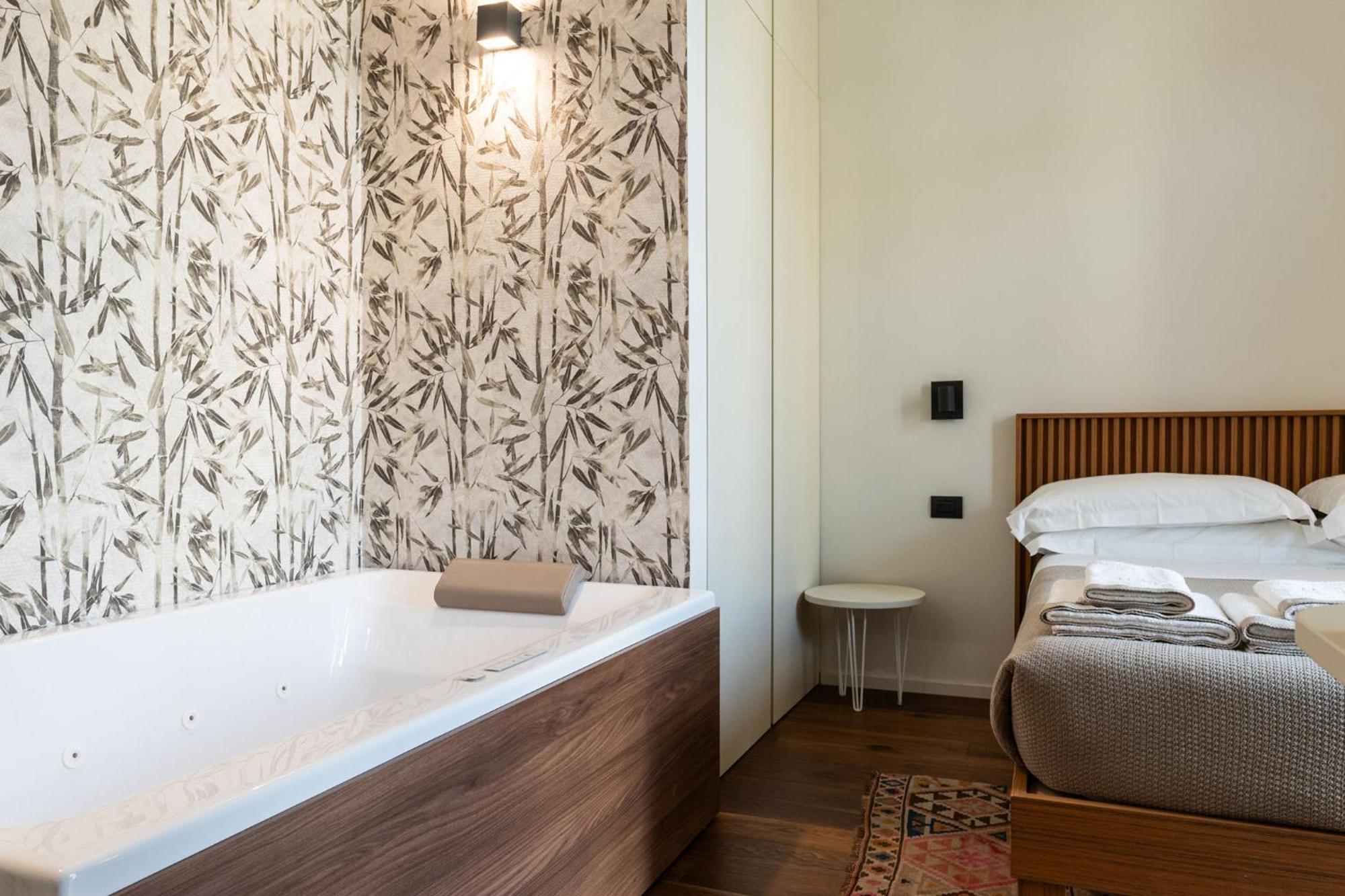 Palazzo Italia Suites Bari Exterior photo