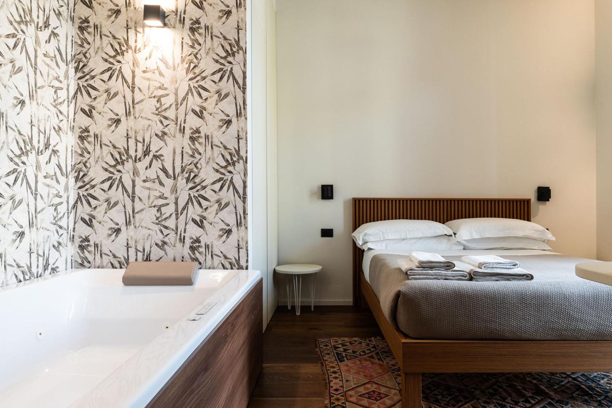 Palazzo Italia Suites Bari Exterior photo